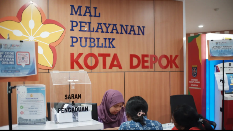 Layanan Publik di Depok Tetap Ramai