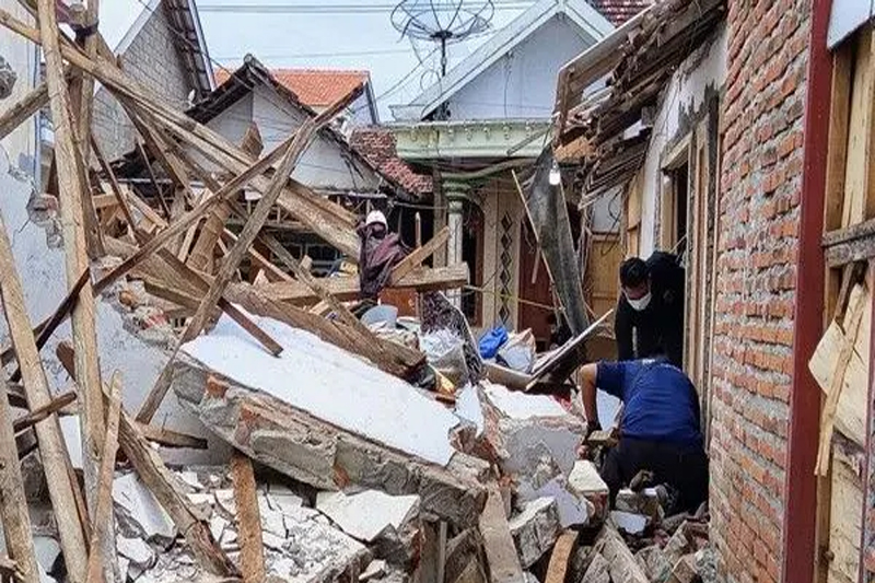 Ledakan Bahan Petasan di Situbondo Hancurkan 12 Rumah dan Satu Warga Tewas