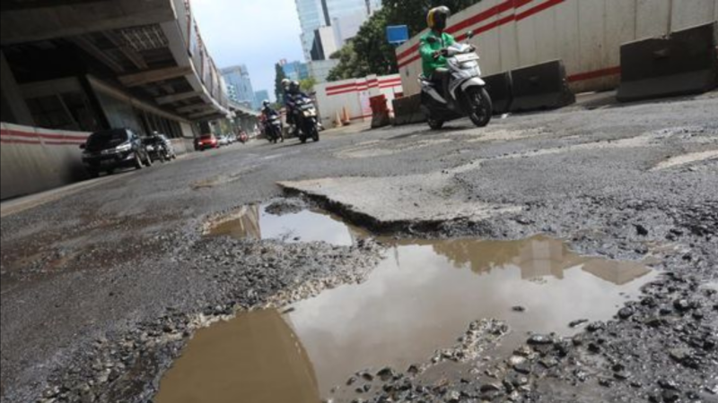 Jalan Rusak di Jakarta