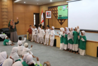 Santunan Yatim Piatu dan Dhuafa GMKB