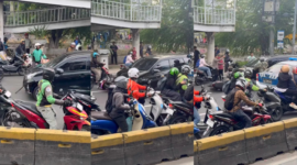 Mobil Lawan Arah di Pasar Baru Timur