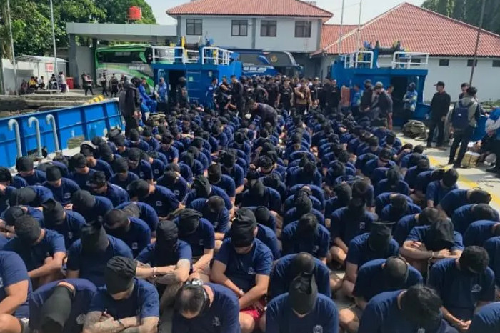 Kementerian Imipas Pindahkan 241 Narapidana Risiko Tinggi ke Nusakambangan