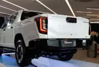 Toyota Hilux Travo-e Tampil di Bangkok dengan Tenaga Listrik dan Jarak 300 Km