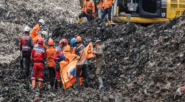 Gunung Sampah di TPS Jakarta Meningkat Drastis Akibat Keterlambatan Pengangkutan Intensif