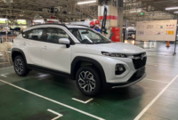Mobil Hybrid Jadi Pilihan Ekonomis