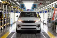 Jaguar Land Rover Hentikan Produksi Solihull Akibat Gangguan Pasokan Komponen