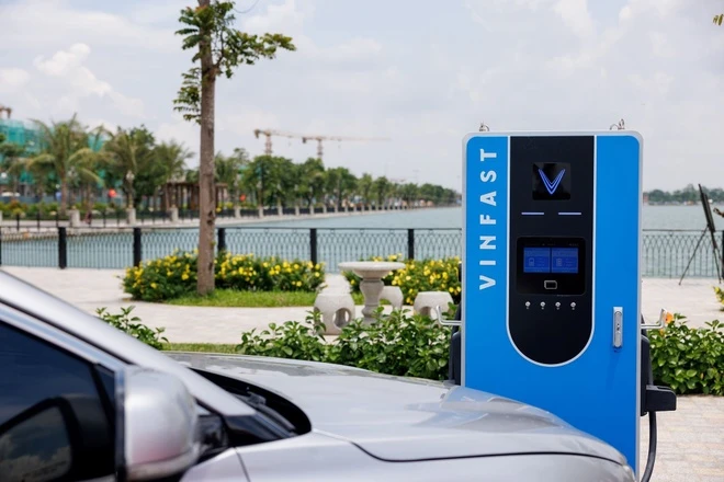 VinFast Bangun Stasiun Supercharge Nasional untuk 100 Mobil Sekaligus