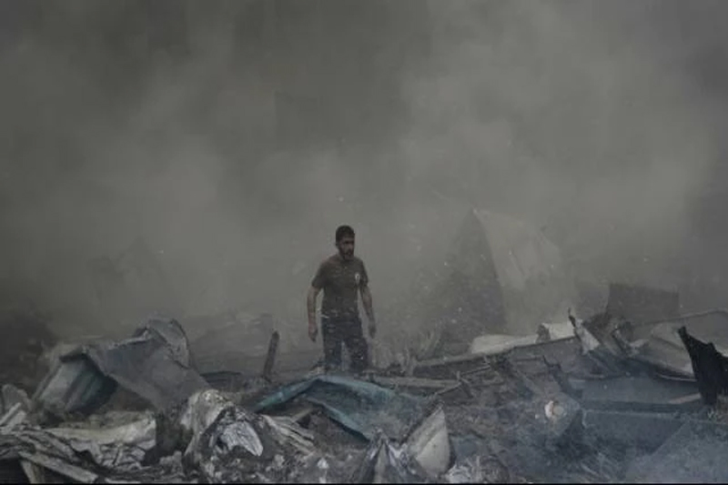 Iran Ancam Perang Kembali Jika Israel Terus Bombardir Lebanon
