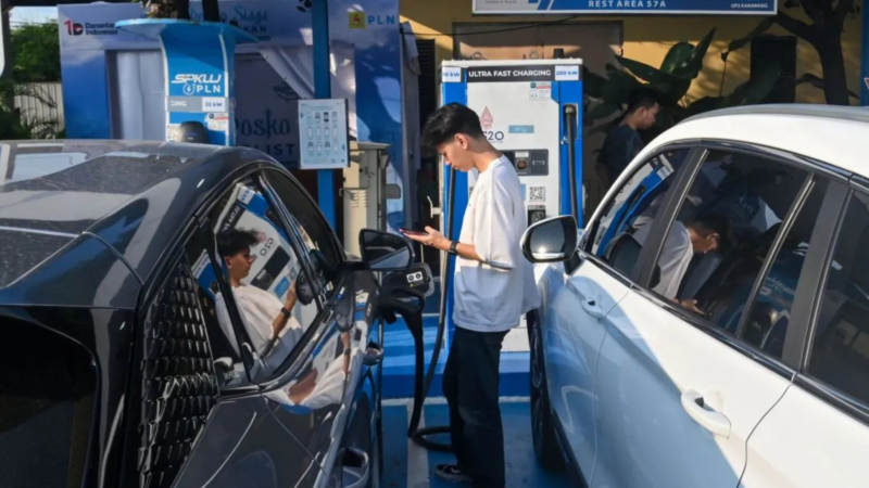 Biaya penggunaan mobil listrik dan konvensional
